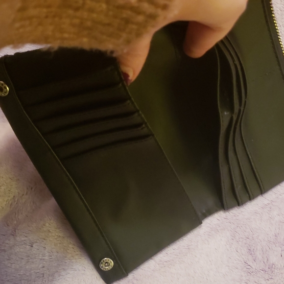 GUESS wallet - Picture 4 of 4